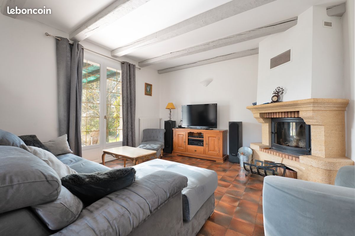 Maison 6 pièces 125 m² · à Sainte-Croix · 125 m² · 220 500 €