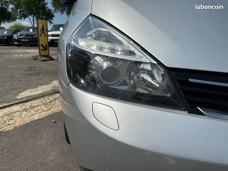 Espace 2.0 DCI 175 Intens 1°main GPS DVD Toit Pano Xénon (image 15)