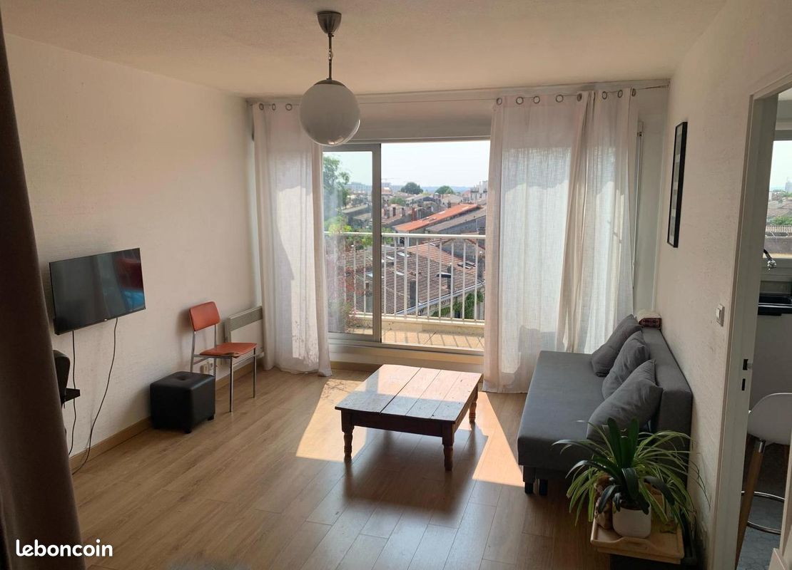 Appartement 2 pièces 45 m² · à Bordeaux · 45 m² · 975 €/mois