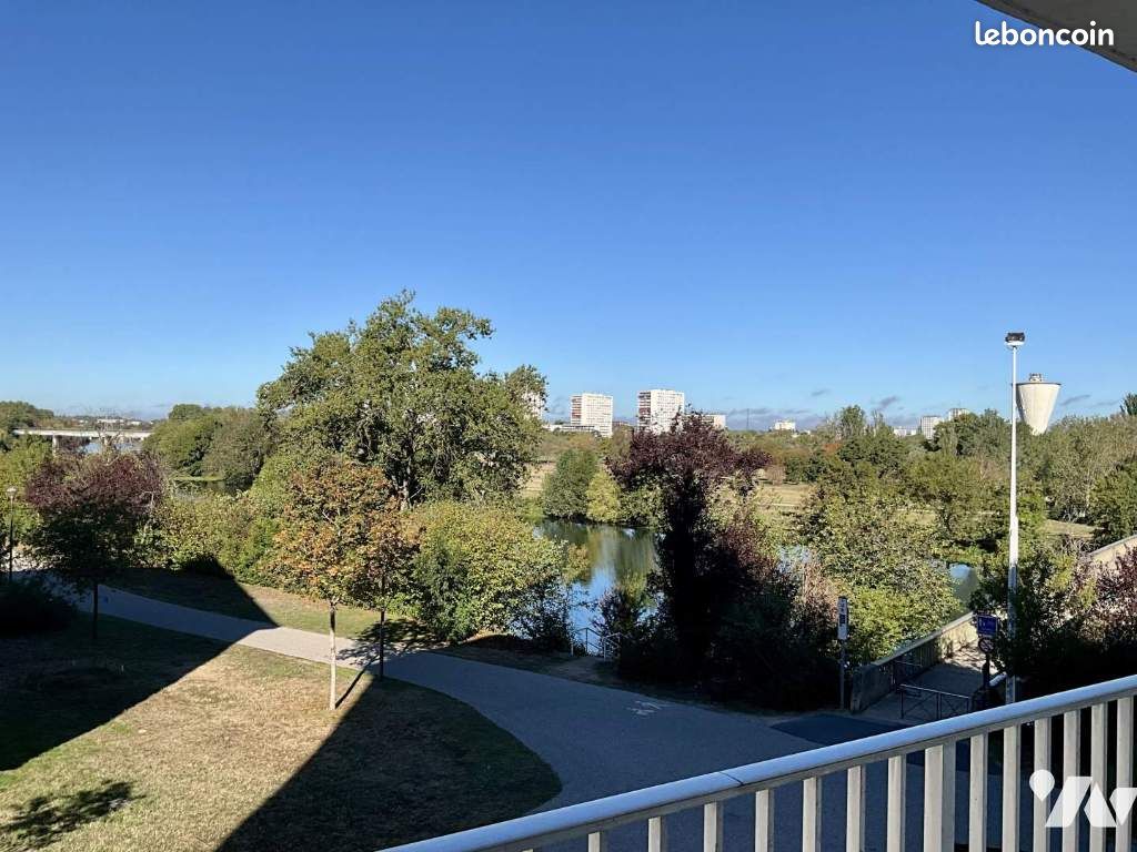 Appartement 5 pièces 110 m² · à Tours · 110 m² · 173 250 €