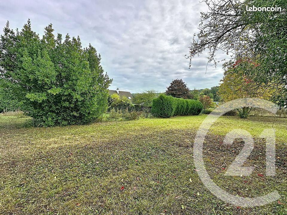 Terrain 600 m² · à Noyon · 39 000 €