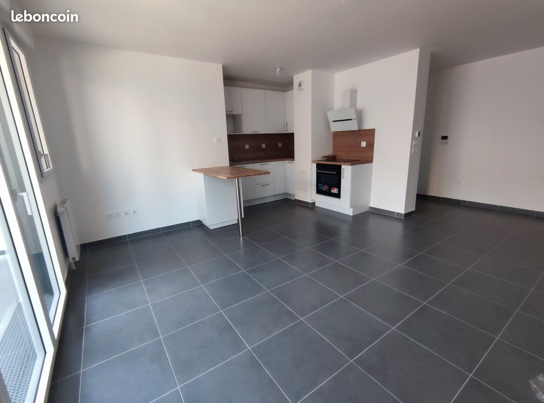Appartement 3 pièces 59 m² · à Issy-les-Moulineaux · 59,3 m² · 1 900 €