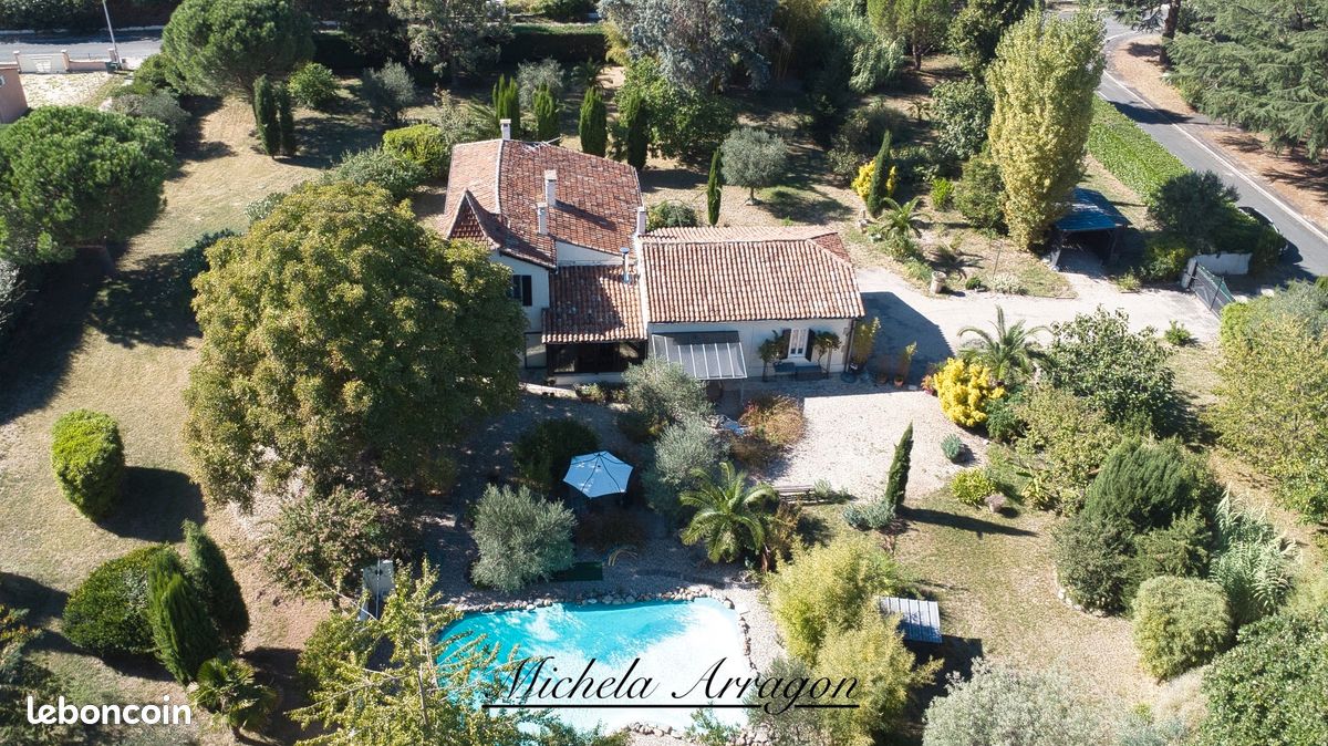 Maison 7 pièces 212 m² · à Villeneuve-sur-Lot · 212 m² · 389 900 €