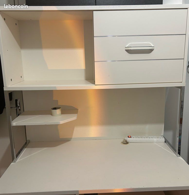 Bureaux avec petit commode (image 2)