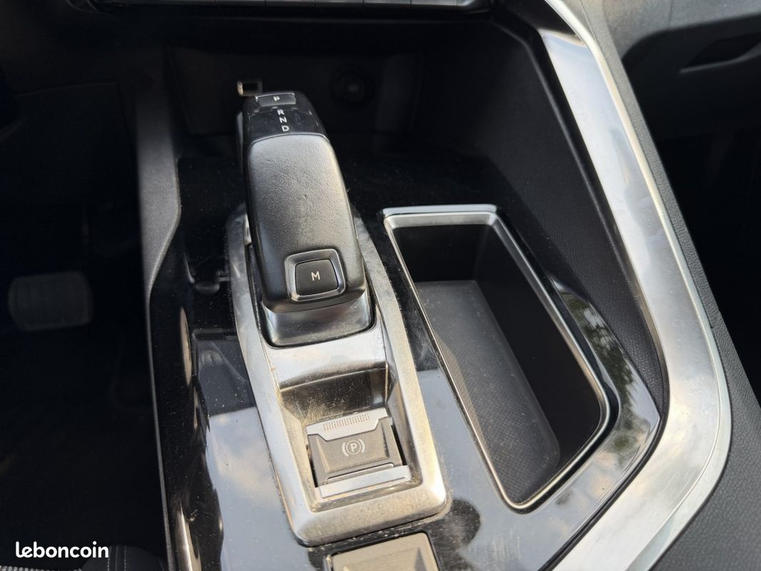 Peugeot 3008 (2) BlueHDi 130 EAT8 ALLURE (image 18)