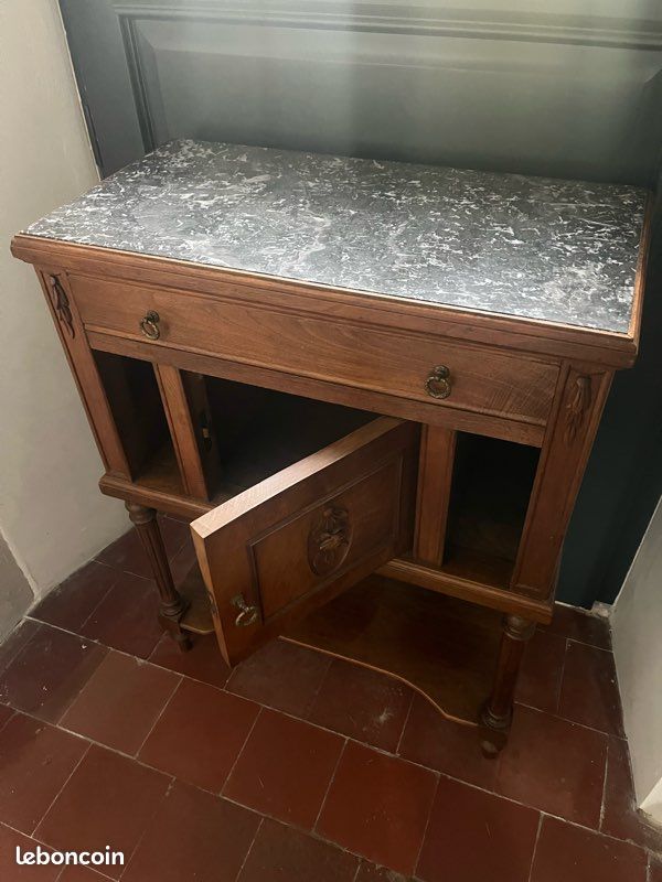 Petit meuble en noyer dessus marbre (image 5)