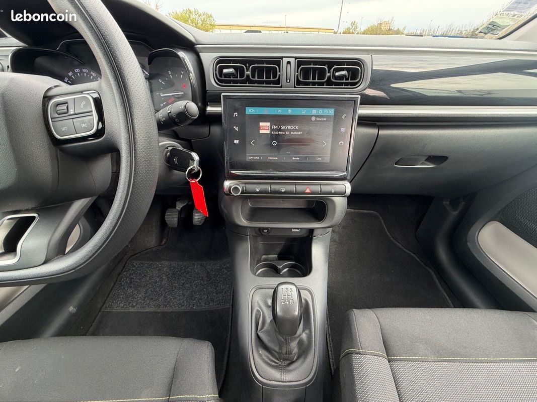 CITROEN C3 C3 Shine BlueHDi 100 SS BVM6 (image 12)