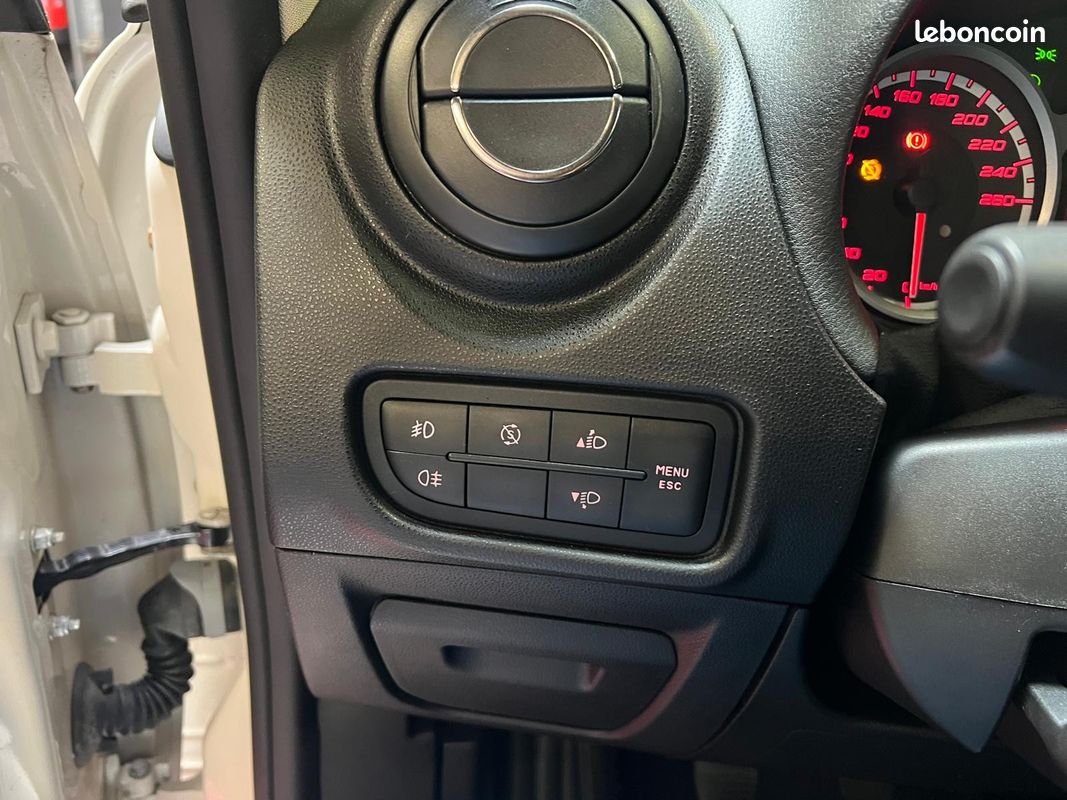 ALFA ROMEO MITO 1.3 JTDm Start Stop 95 Distinctive / KIT EMBRAYAGE NEUF (image 32)