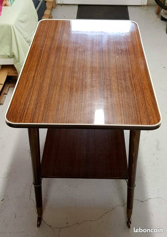 Table TV style ancien (image 1)