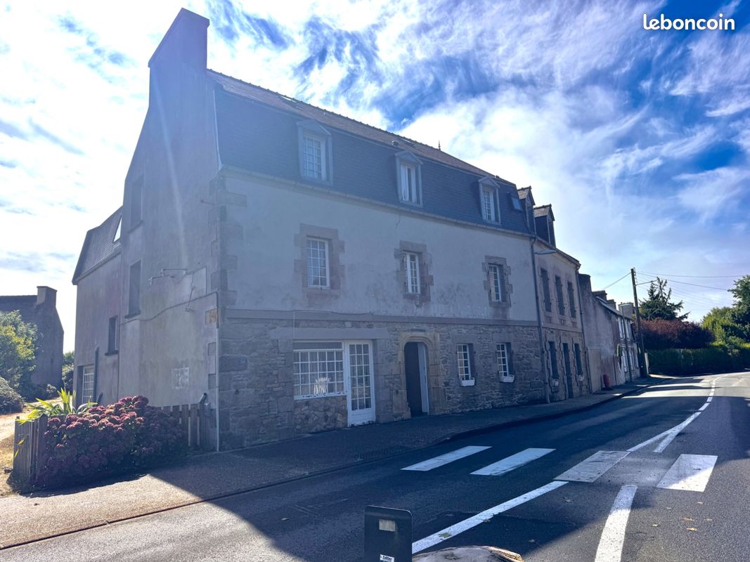 Immeuble 553 m² · à Landunvez · 553 m² · 518 130 €