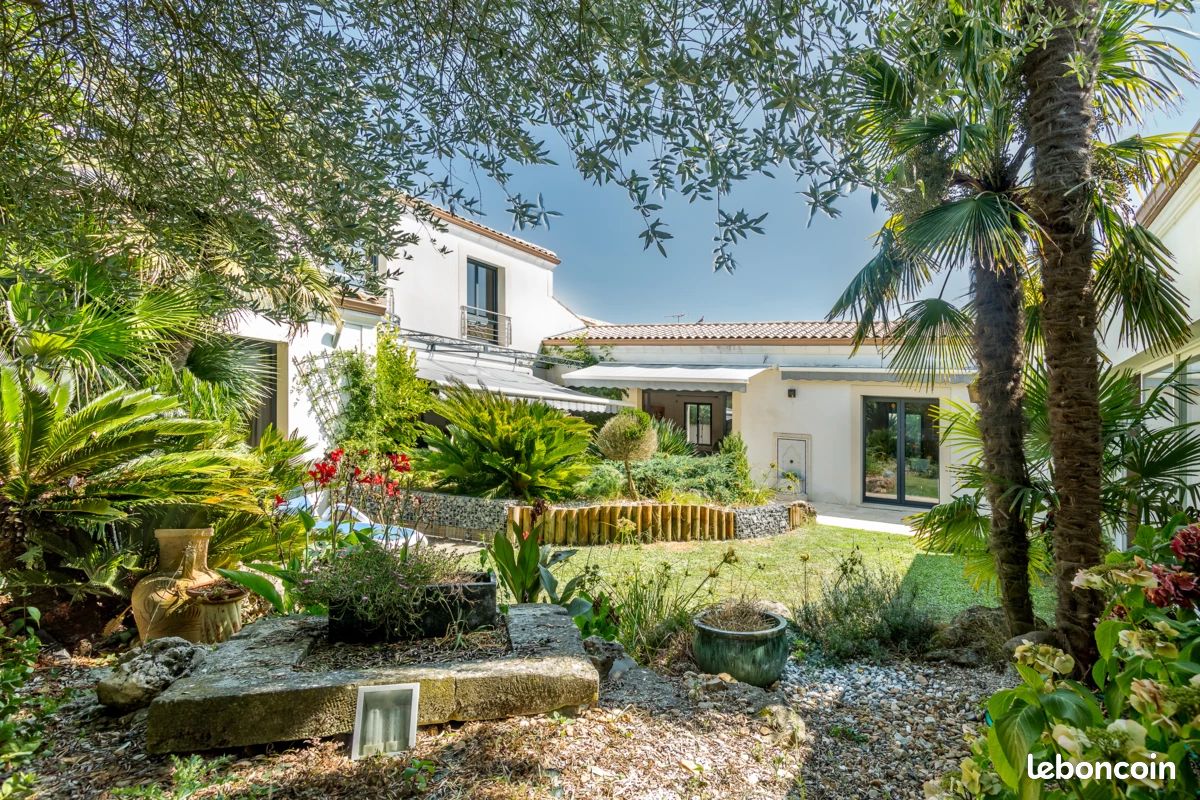 Maison 7 pièces 283 m² · à Saujon · 283 m² · 795 000 €
