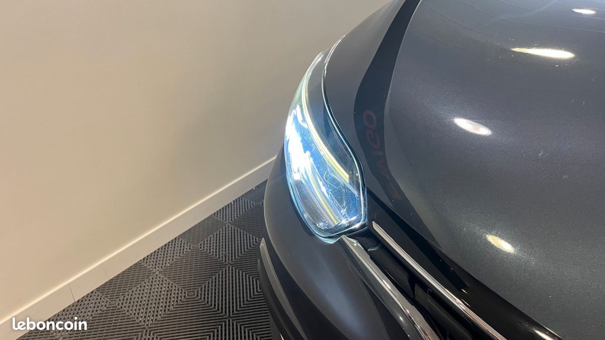 RENAULT KADJAR 1.2 TCE 130 ENERGY ARMOR LUx (image 16)