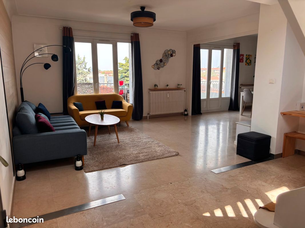 Appartement 4 pièces 120 m² · à Bron · 120 m² · 1 500 €