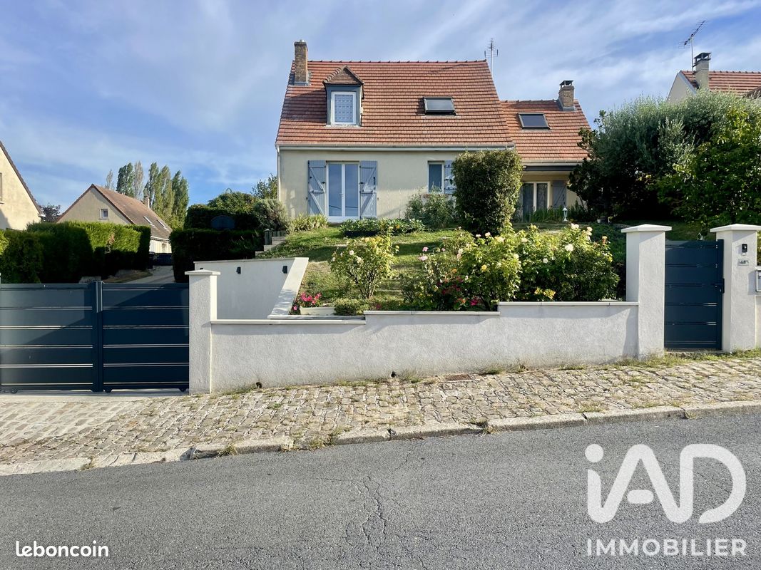 Maison 6 pièces 120 m² · à Mareil-en-France · 120 m² · 389 000 €