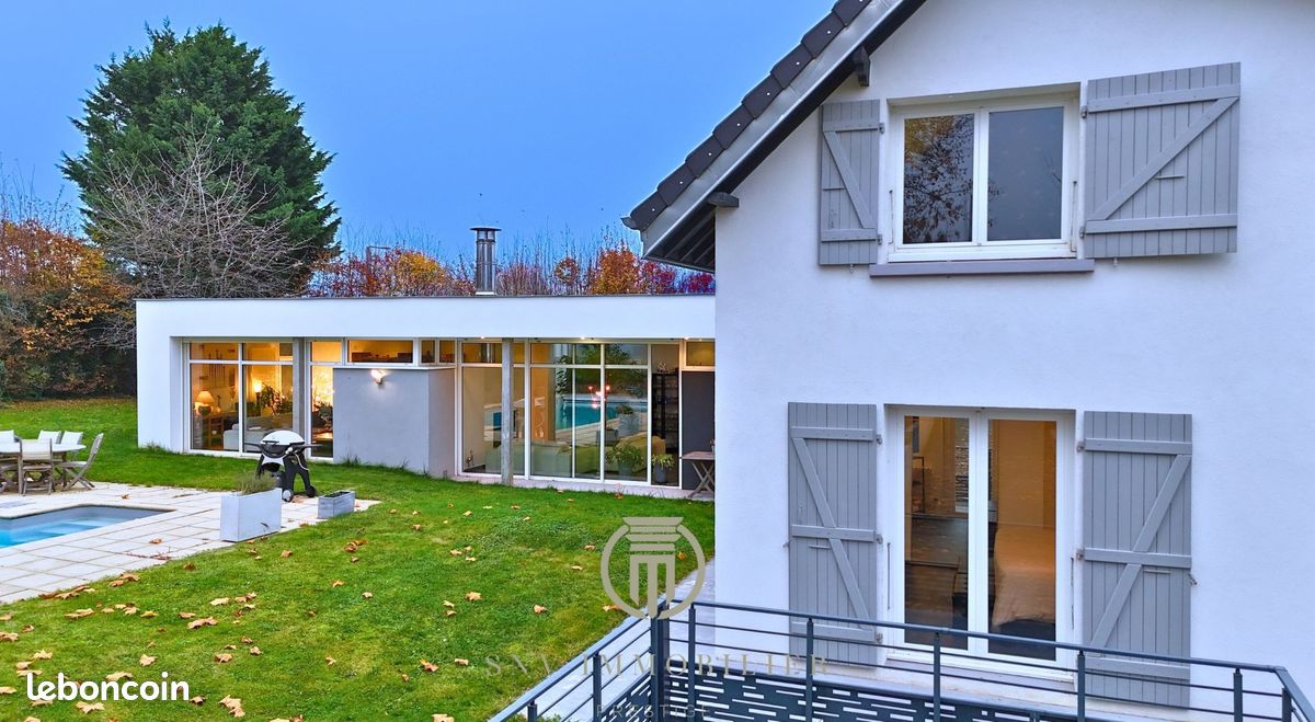 Maison 7 pièces 247 m² · à Saint-Dizier · 247 m² · 449 000 €