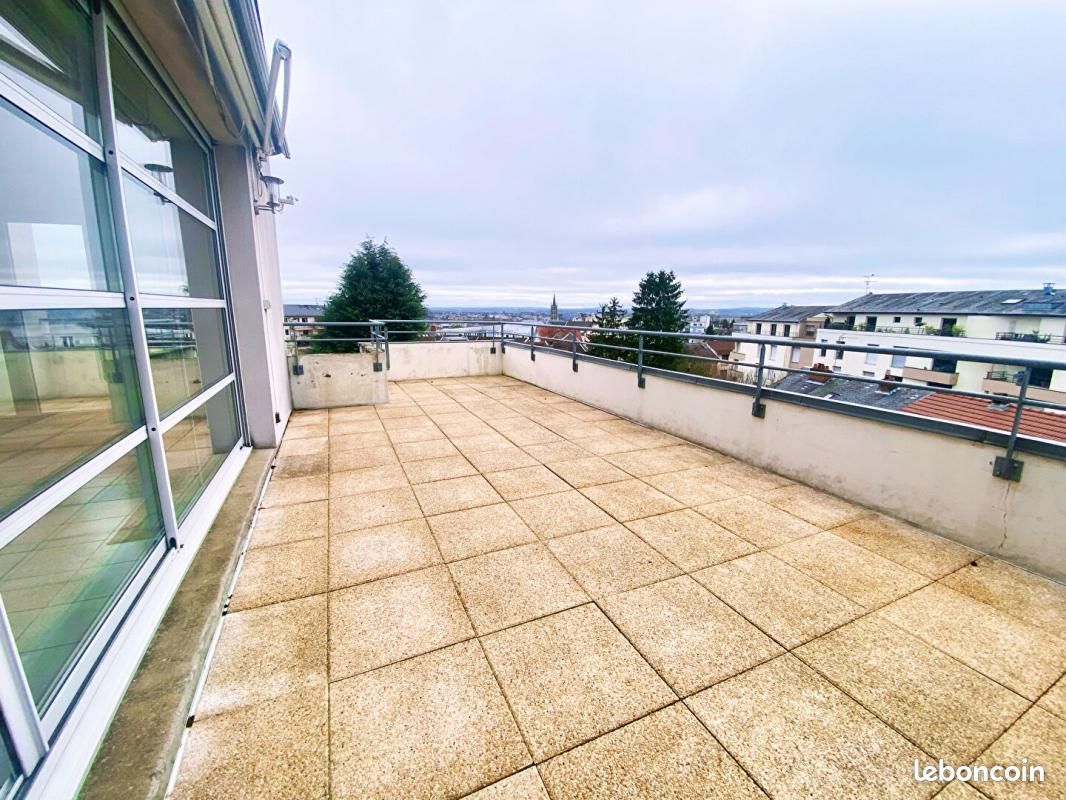 Appartement 5 pièces 145 m² · à Limoges · 145 m² · 1 685 €/mois