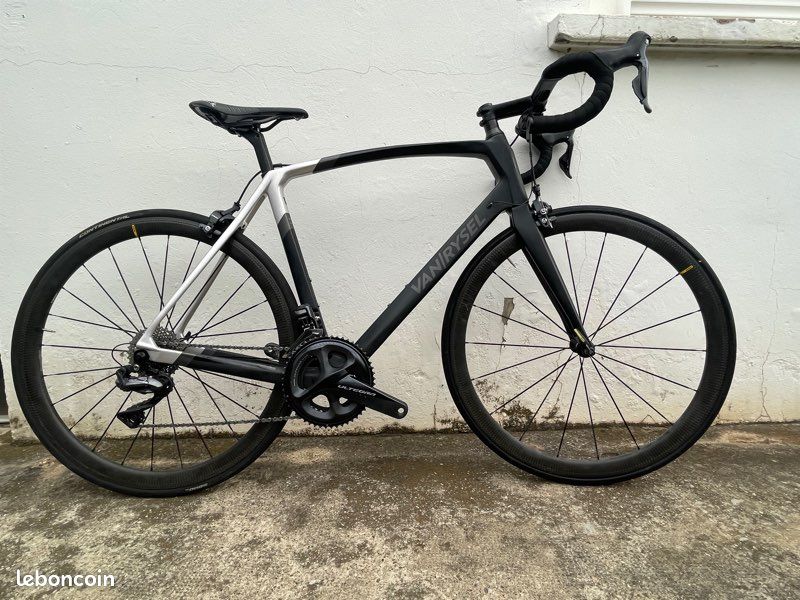 Cf 105 Ultra Cf Ultegra Carbon Road Bike Van Rysel Ultra Cf 105