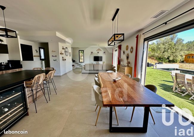 Villa 4 pièces 149 m²