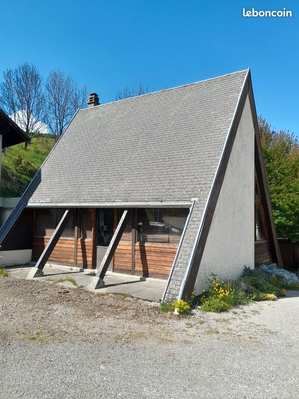Maison 2 pièces 93 m² · à Gresse-en-Vercors · 93 m² · 800 €