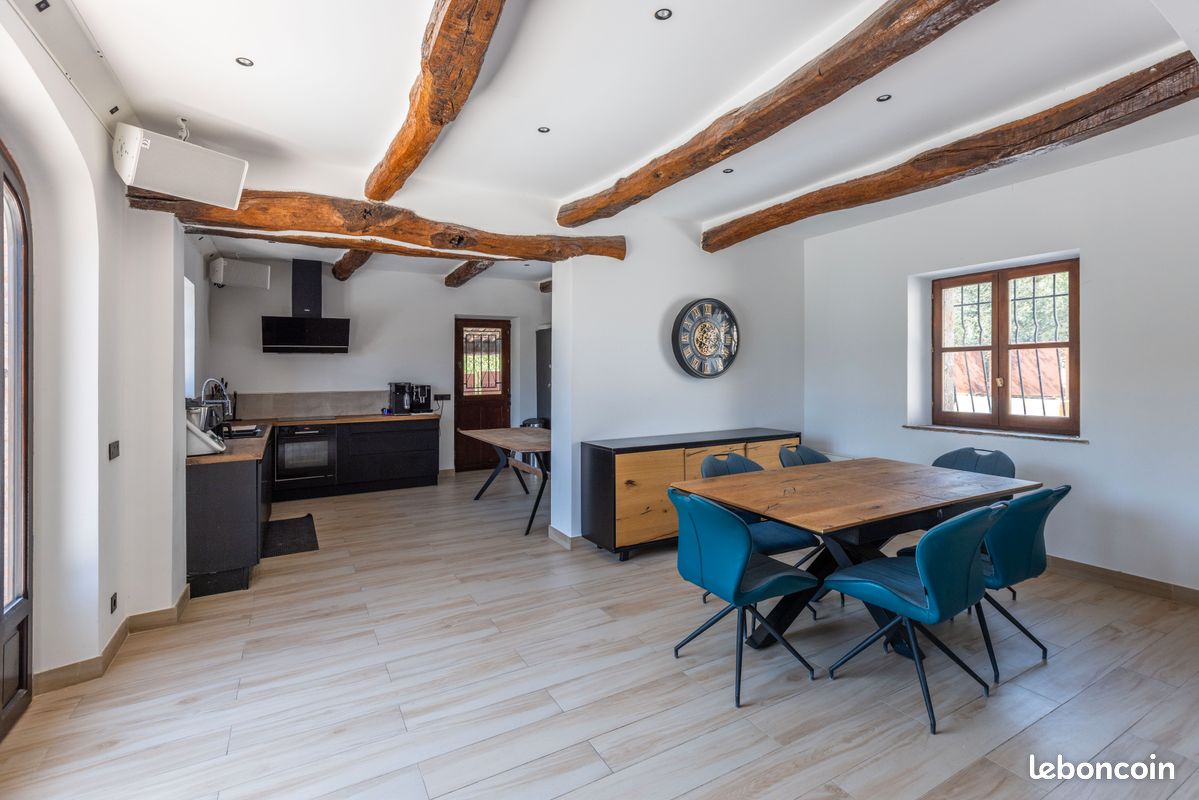 Maison 6 pièces 150 m² · à L'Escarène · 150 m² · 950 000 €