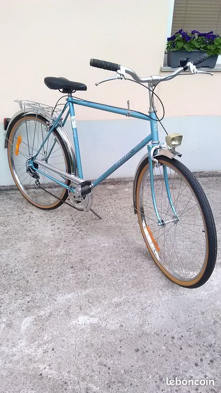 vélo de course ancien Peugeot 1977