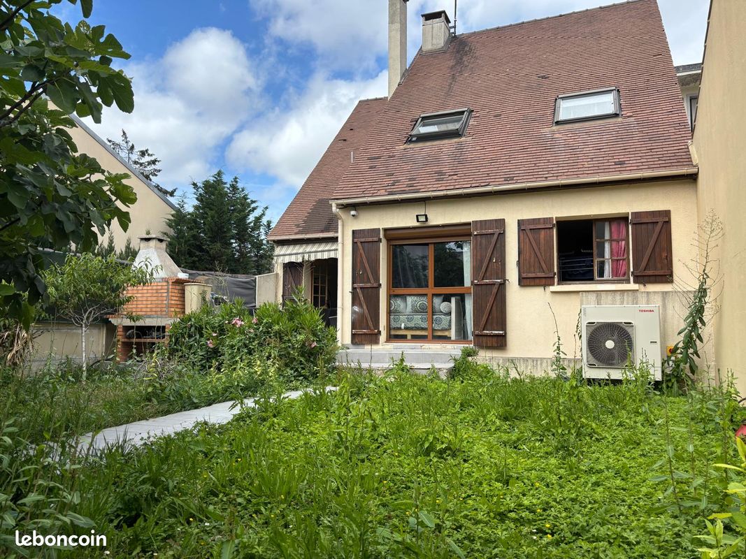 Maison 8 pièces 165 m² · à Drancy · 165 m² · 490 000 €