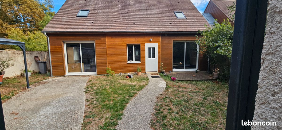 Maison 5 pièces 120 m² · à Rubelles · 120 m² · 1 530 €/mois