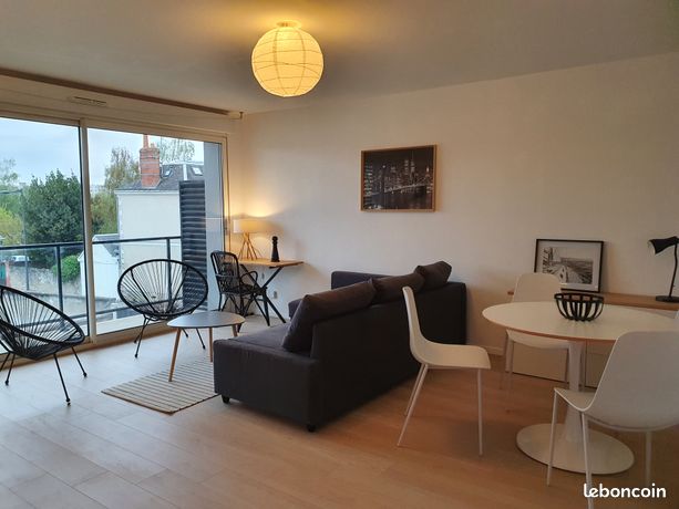 Appartement meuble f1 bis 42 m2 botanique (vue serres)