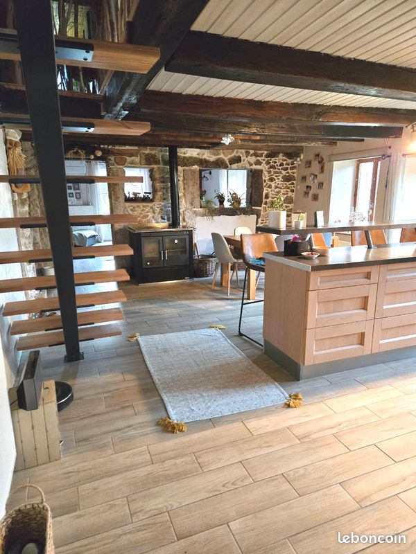 Maison 8 pièces 280 m² · à Gugnécourt · 280 m² · 250 000 €