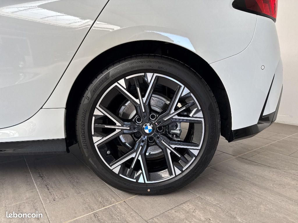 BMW Série 1 F70 120 170 ch DKG7 M Sport Design (image 17)