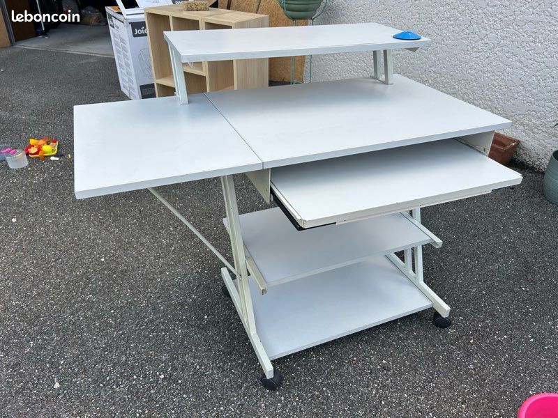 Bureau à roulette (image 5)