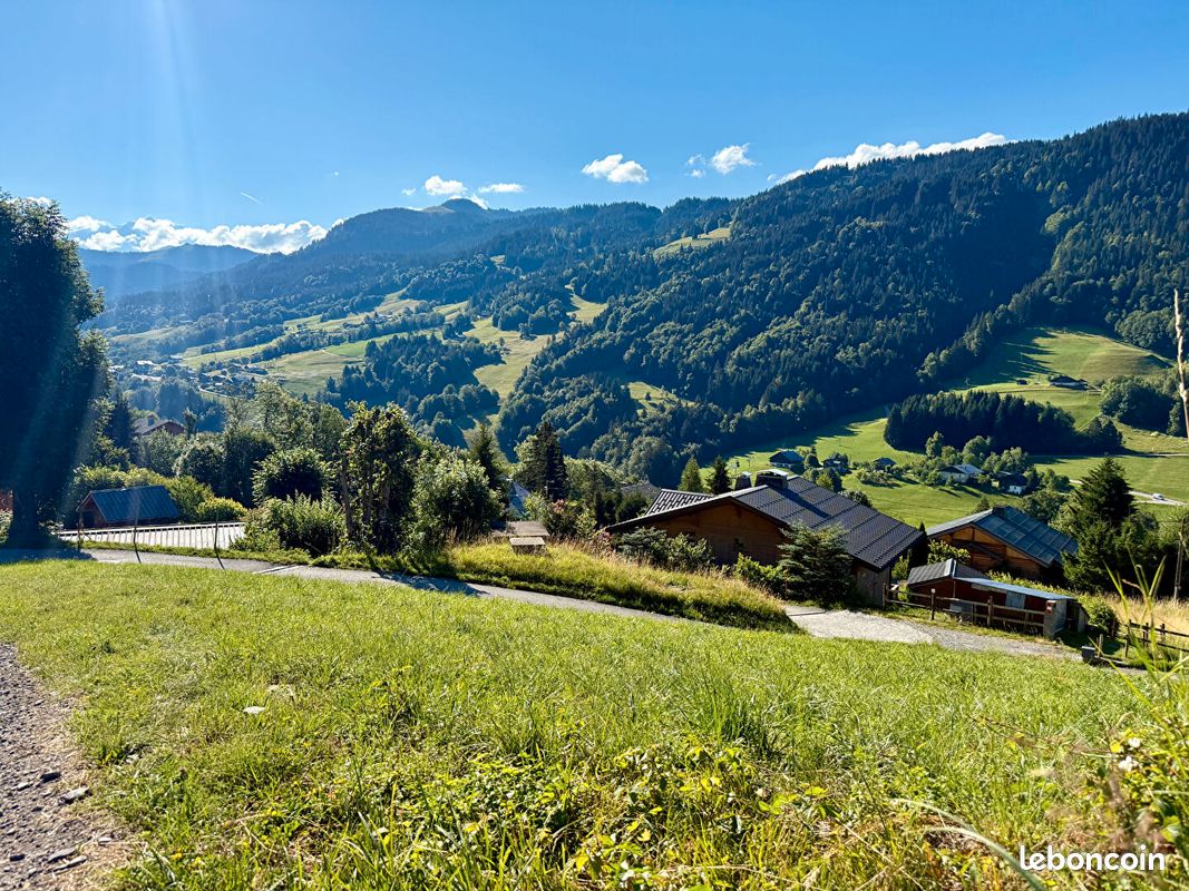 Terrain 669 m² · à Flumet · 669 m² · 235 400 €