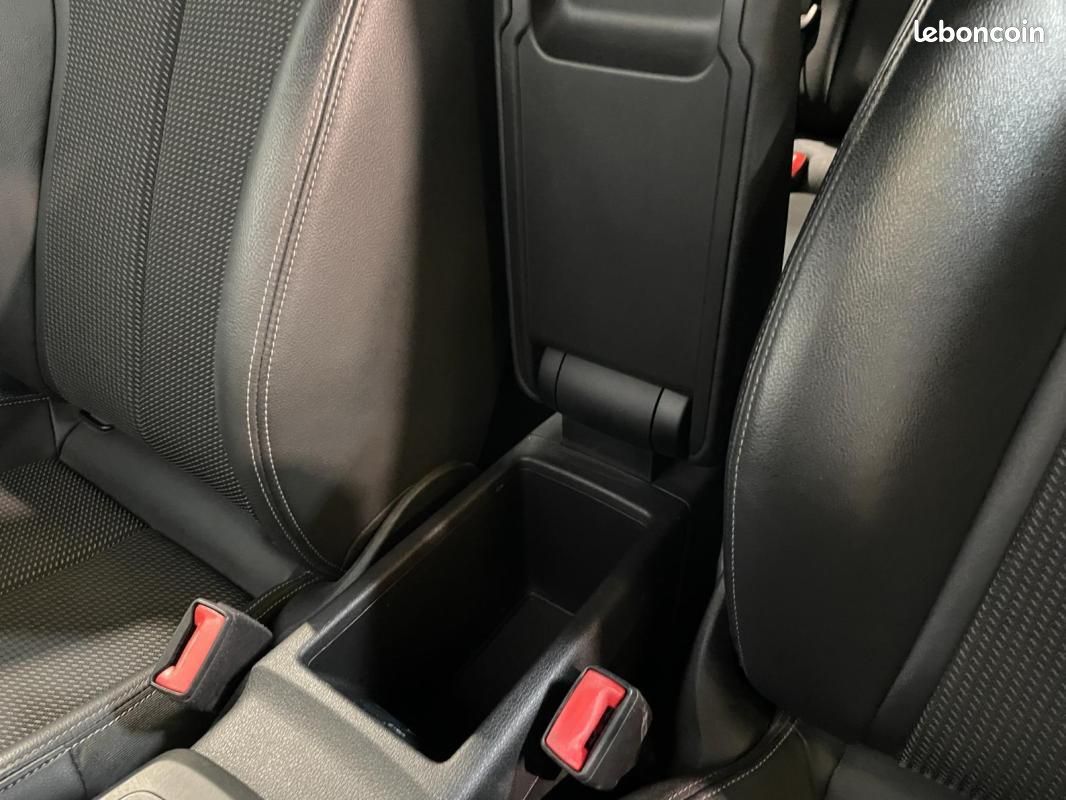 Audi Q2 30 TDI 116 S tronic 7 S line (image 34)