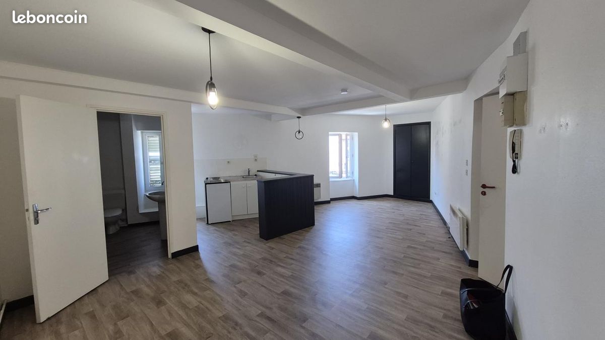 Appartement 1 pièce 34 m² · à Clermont-Ferrand · 34 m² · 410 €
