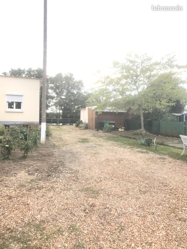 Terrain de loisirs maison · à Neuville-sur-Sarthe · 54 900 €