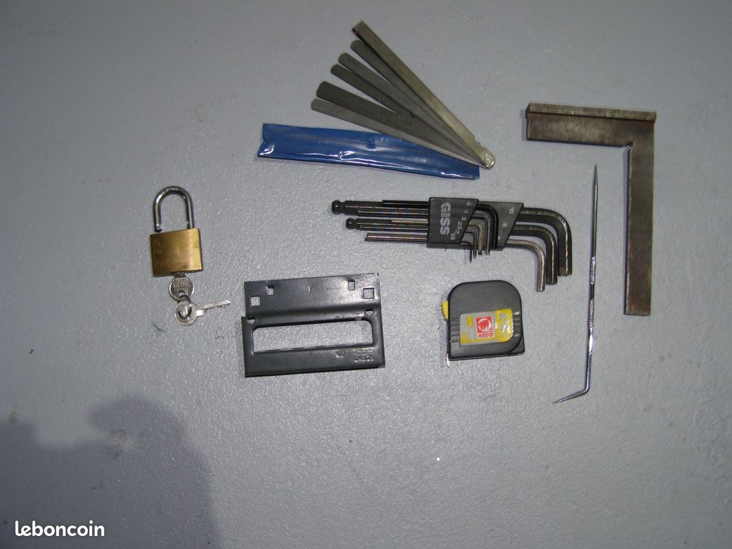Boite à outils équipée (image 3)