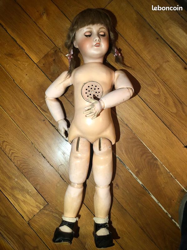 TRÈS JOLIE POUPÉE ANCIENNE BOUCHE FERMÉE FÊLÉE