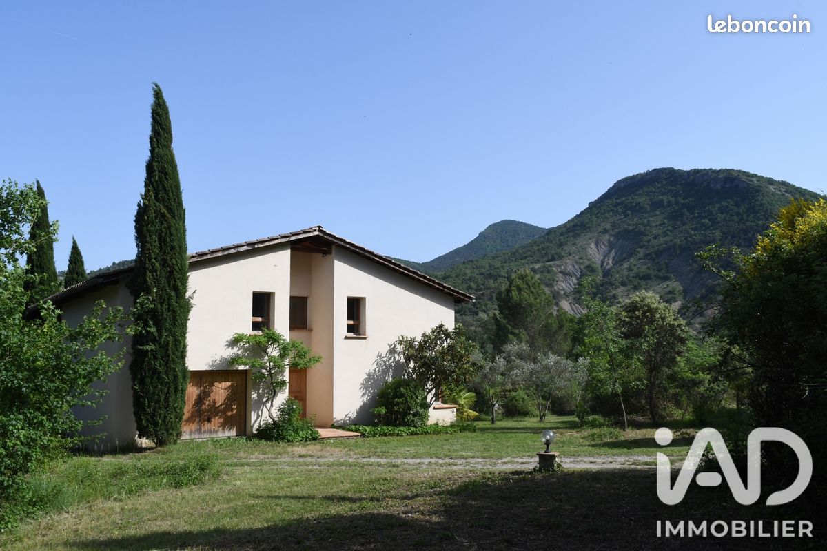 Maison 5 pièces 191 m² · à Condorcet · 191 m² · 359 000 €