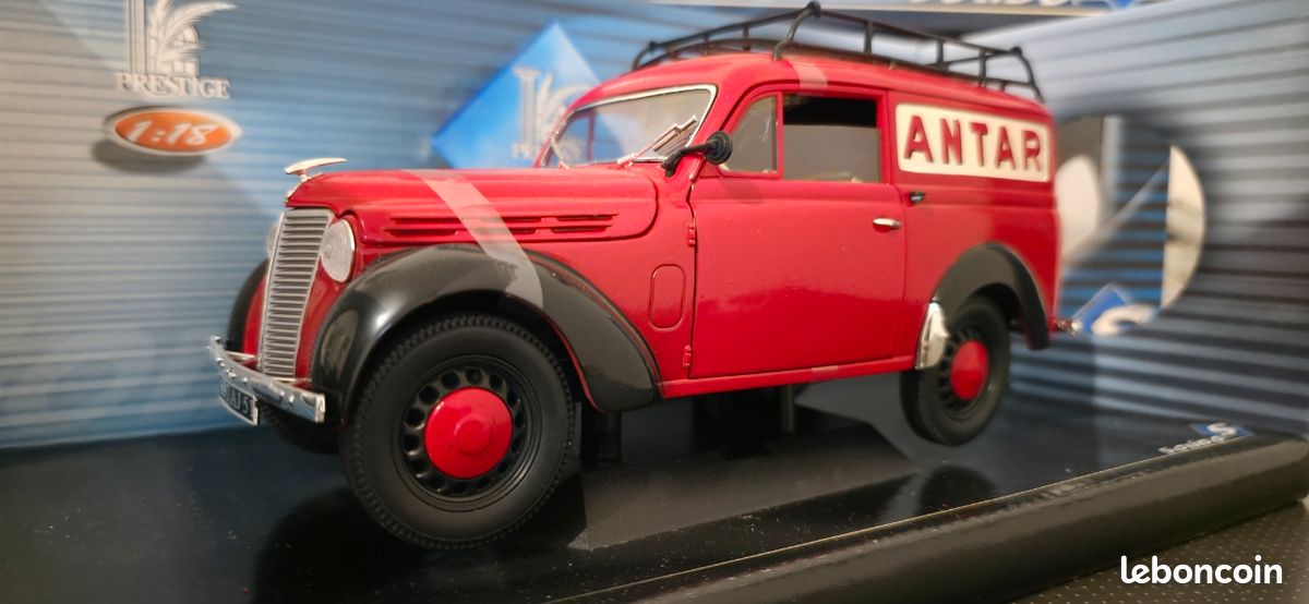 Renault Juvaquatre Utilitaire – Solido 1/18, Miniature De Collection