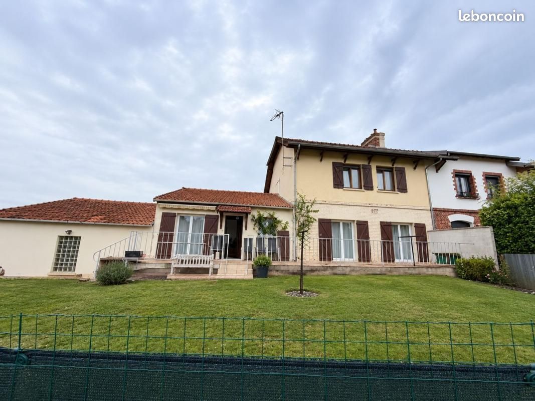 Maison 3 pièces 83 m² · à Charmes · 83 m² · 105 900 €