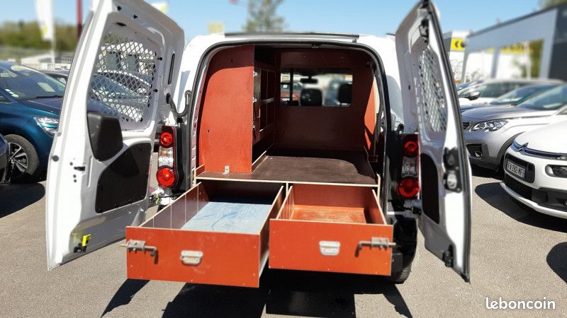 Citroen BERLINGO M 1.6 BLUEHDI 100 S&S BUSINESS (image 18)
