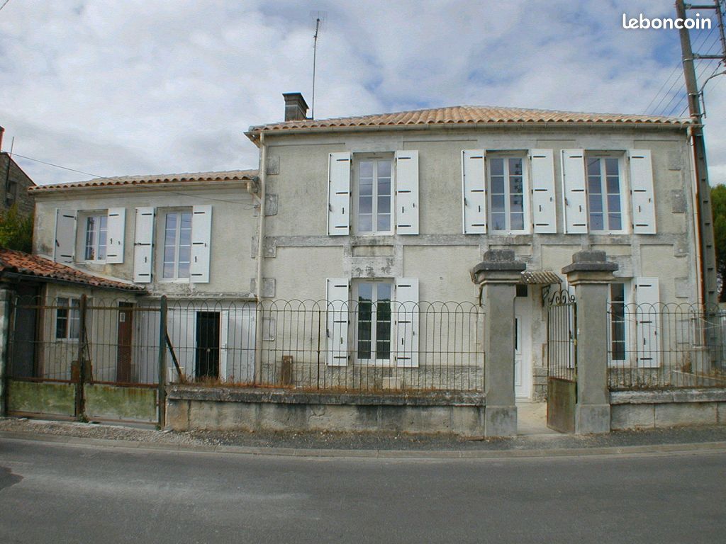 Maison 4 pièces 82 m² · à Jarnac · 82 m² · 590 €/mois