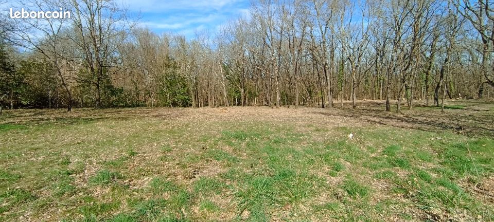 Terrain 1200 m² · à Montaigut-sur-Save · 130 000 €