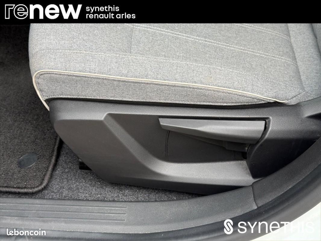 Renault Mégane E-TECH EV40 130ch standard charge Equilibre (image 12)