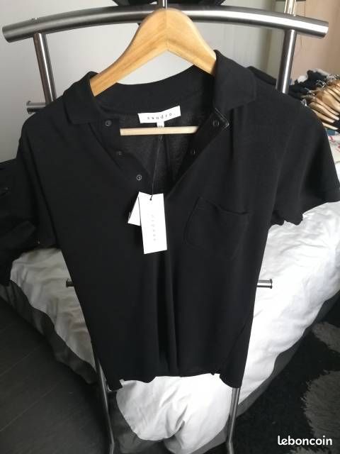 Polo noir XS Sandro JAMAIS PORTÉ (image 1)
