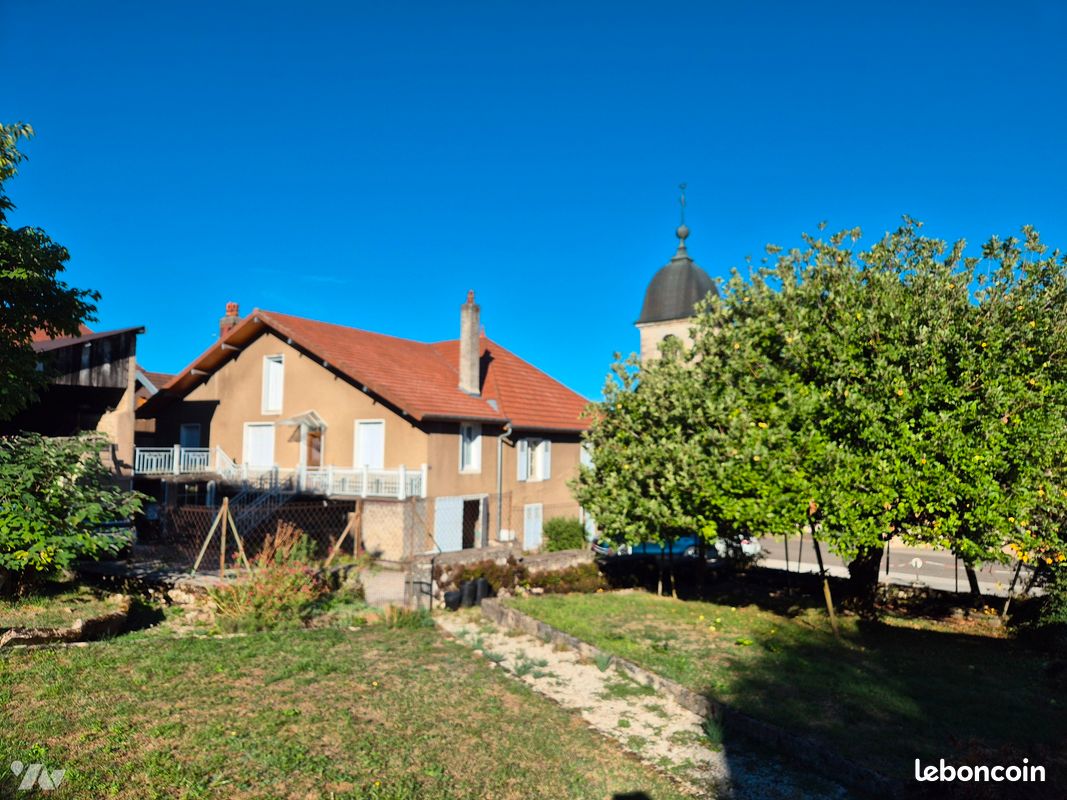 Maison 9 pièces 186 m² · à Mamirolle · 186 m² · 210 000 €