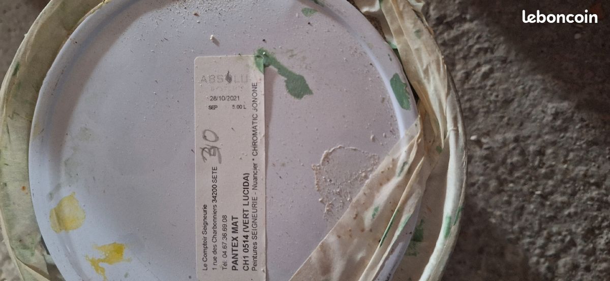 Pot de peinture (image 1)