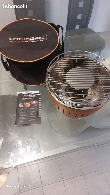 LotusGrill Barbecue à Charbon Orange – Sans Fumée, Portable, Design Iconique, Grill Nomade Ultra Pratique
