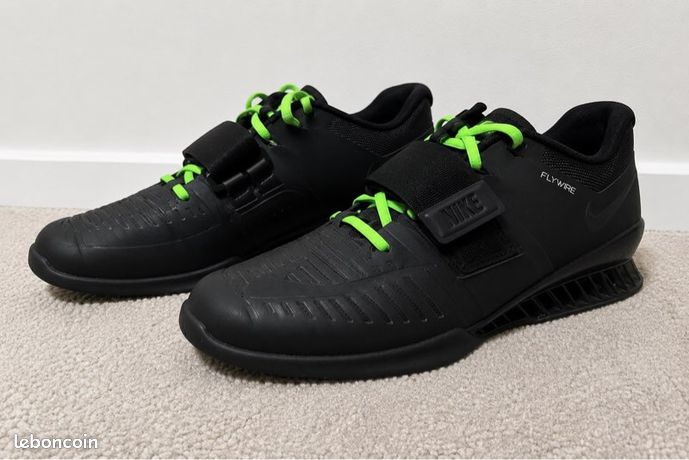Chaussures d'haltérophilie Nike Romaleos 3 pointure 42 d'occasion
