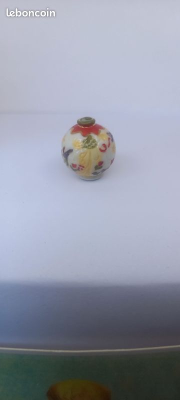 Fève "Vase boule Petrouchka" Longwy (image 1)